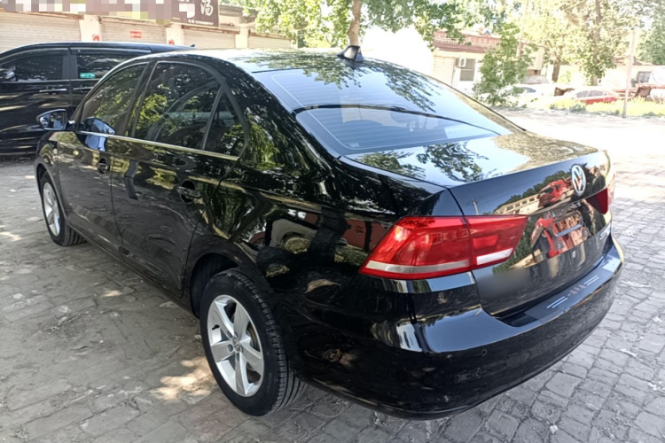Volkswagen Santana 2016 car image #5