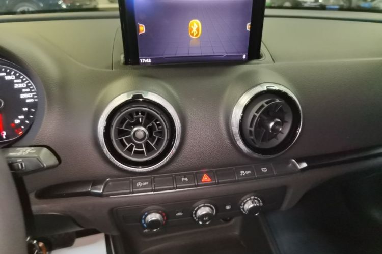 Audi A3 2019 #13 Audi A3 2019 car image #13