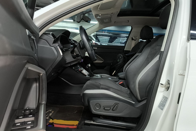 Audi Q3 2021 #16 Audi Q3 2021 immagine di auto #16