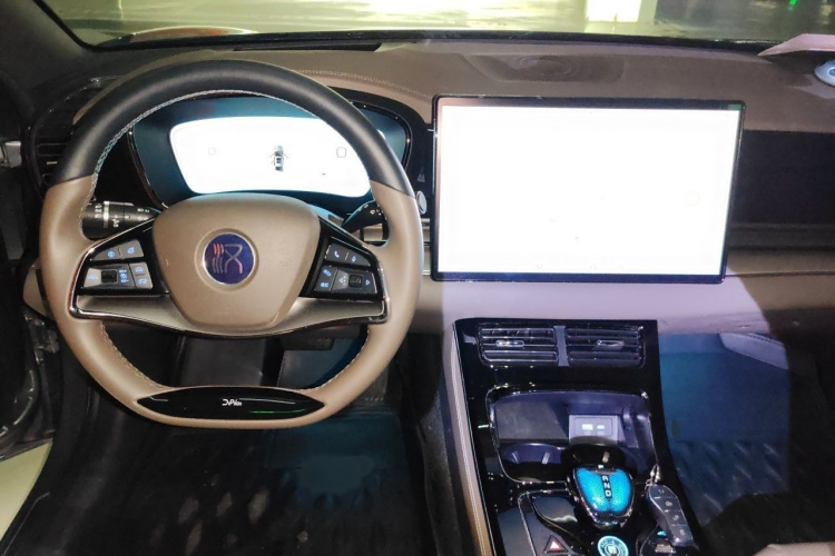 BYD Han 2022 car image #12