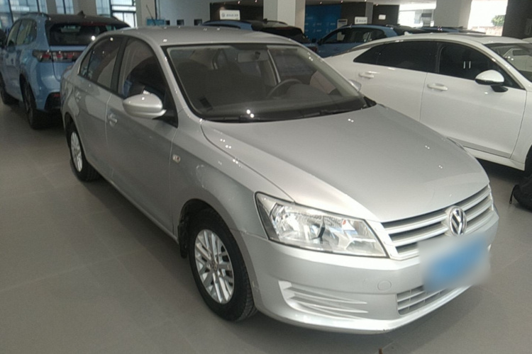 Volkswagen Santana 2015 car image #4