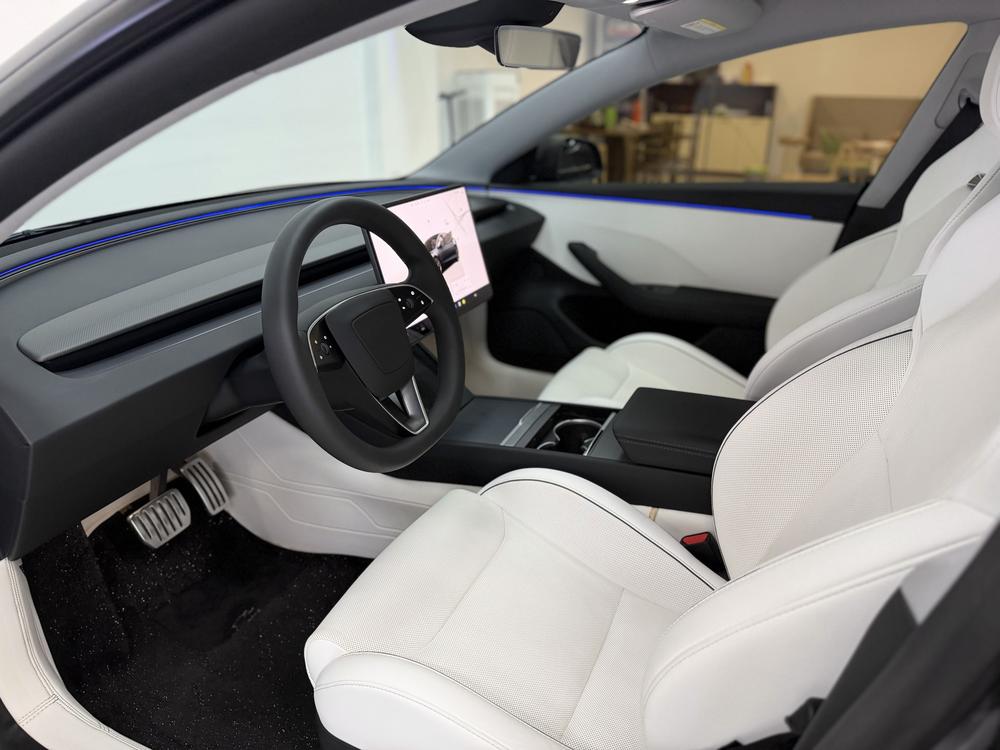 Tesla Model 3 2025 car image #16