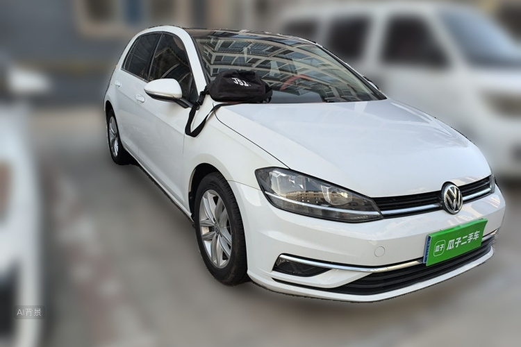 Volkswagen Golf 2018 car image #4