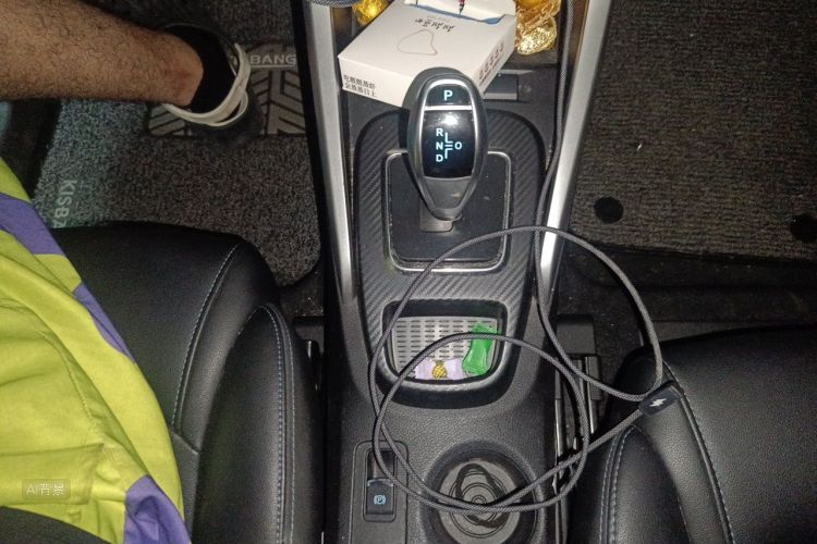 BYD Yuan New Energy 2019 imagen de coche #16