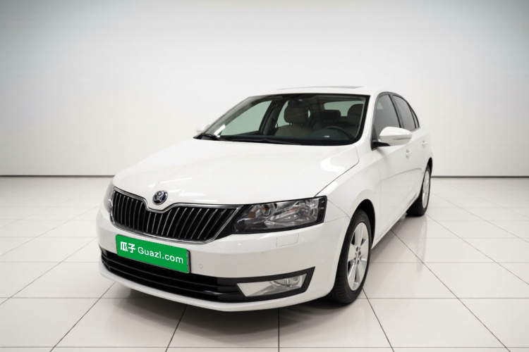 Skoda Rapid 2017 image de voiture #2