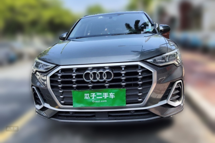 Audi Q3 2020 car image #3