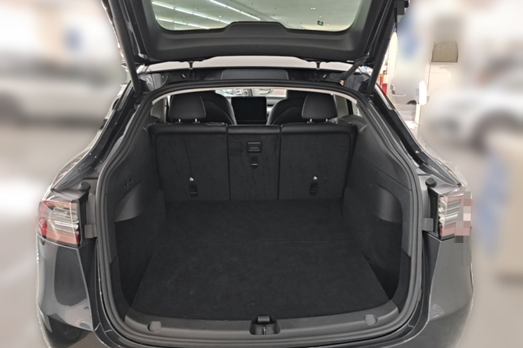 Tesla Model Y 2024 #21 Tesla Model Y 2024 car image #21