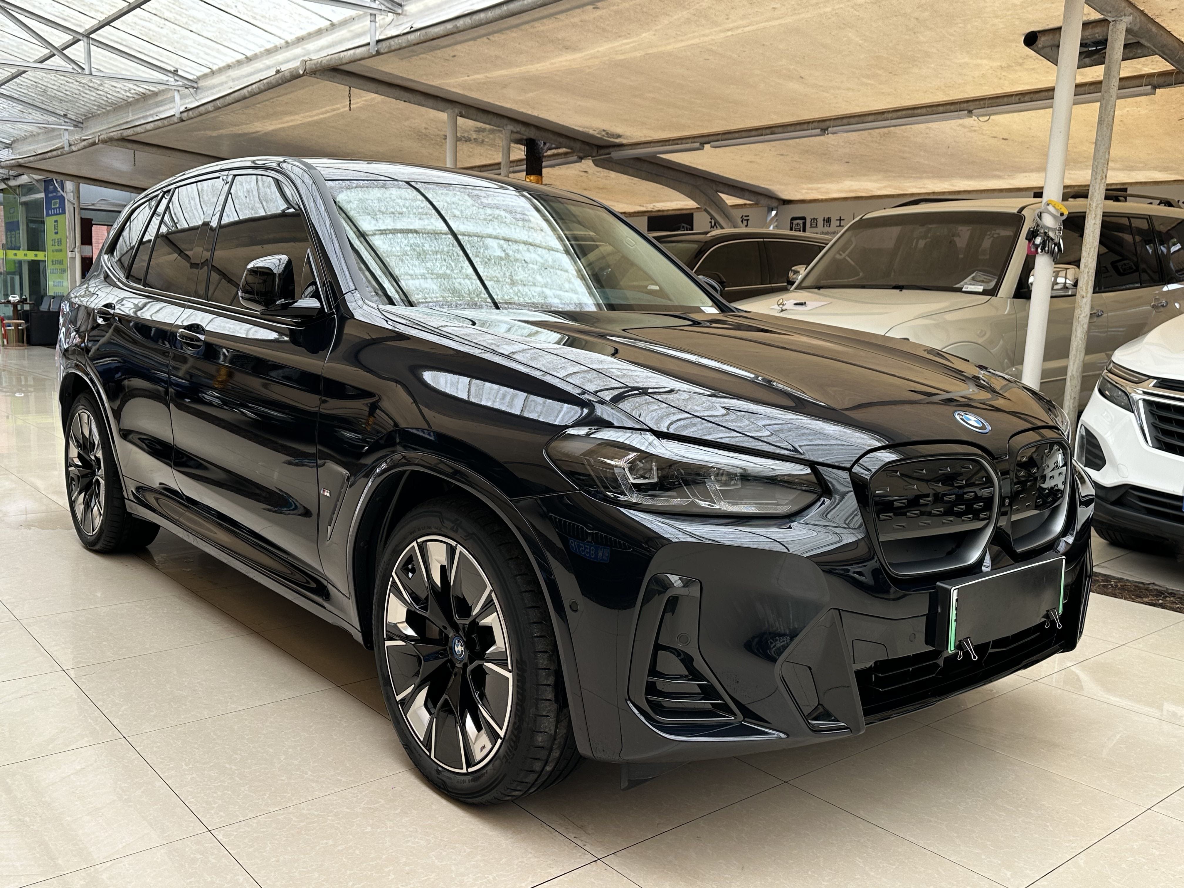 BMW iX3 2024 #2 BMW iX3 2024 car image #2