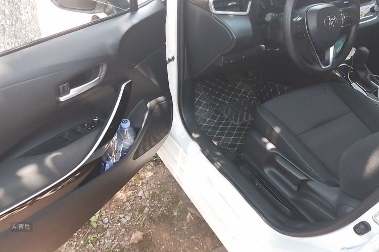 Toyota Corolla 2023 car image #18