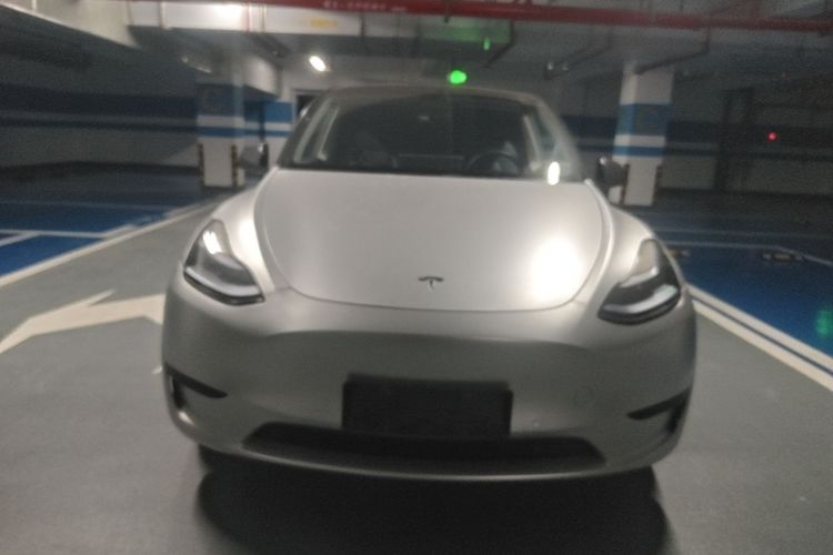 Tesla Model Y 2023 immagine di auto #3
