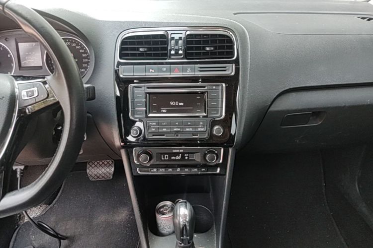 Volkswagen Polo 2017 #13 Volkswagen Polo 2017 car image #13