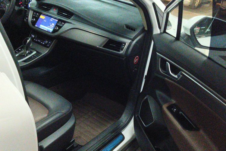 GEELY Emgrand GS 2018 #23 GEELY Emgrand GS 2018 car image #23
