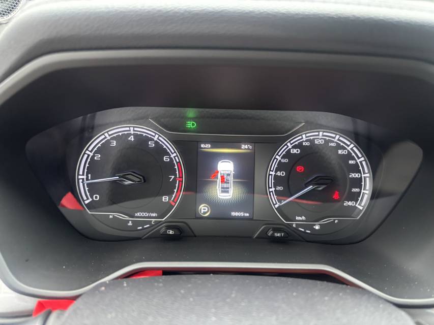 GEELY Vision X6 2023 car image #7