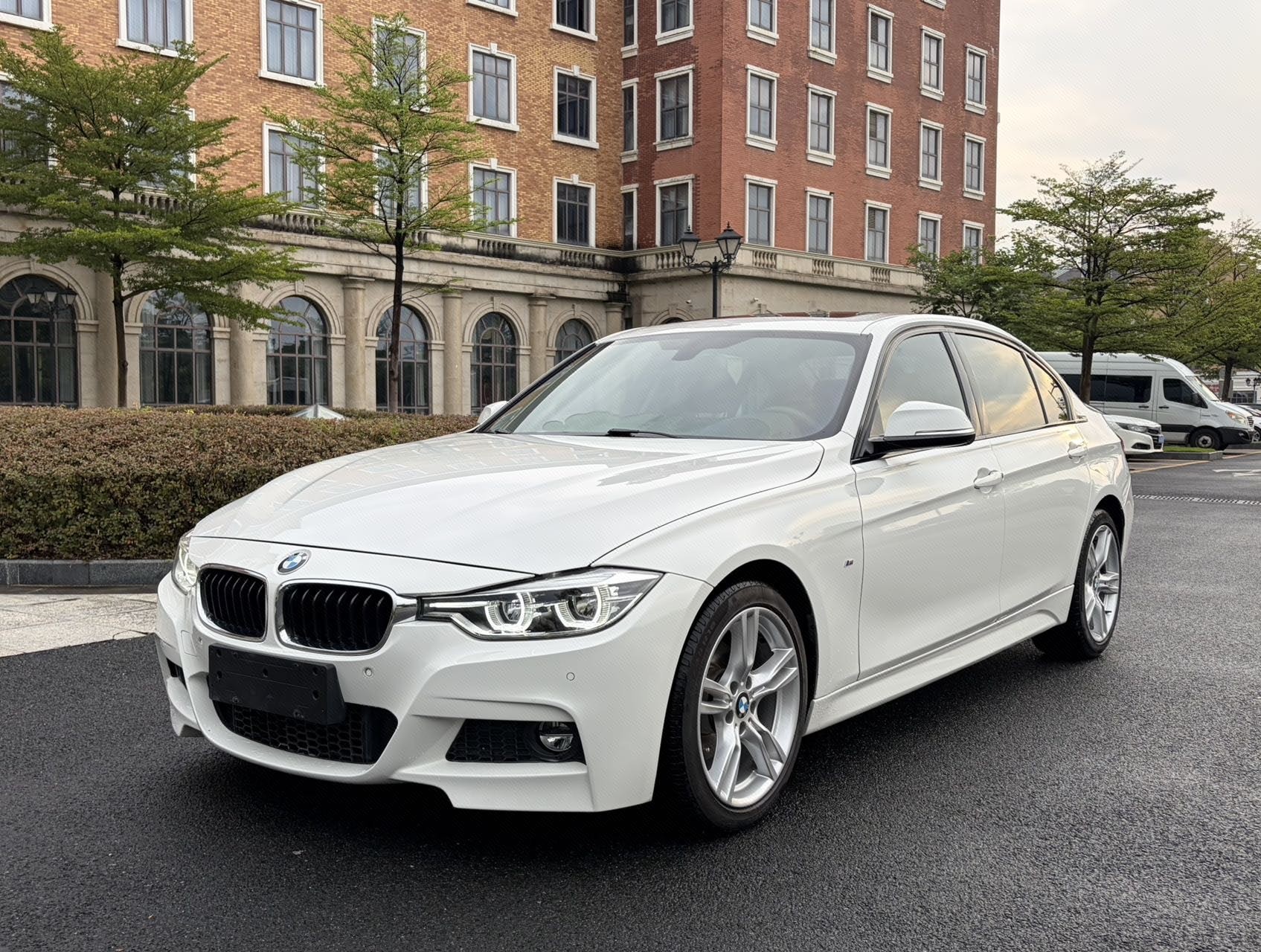 BMW 3 Series 2017 car image 