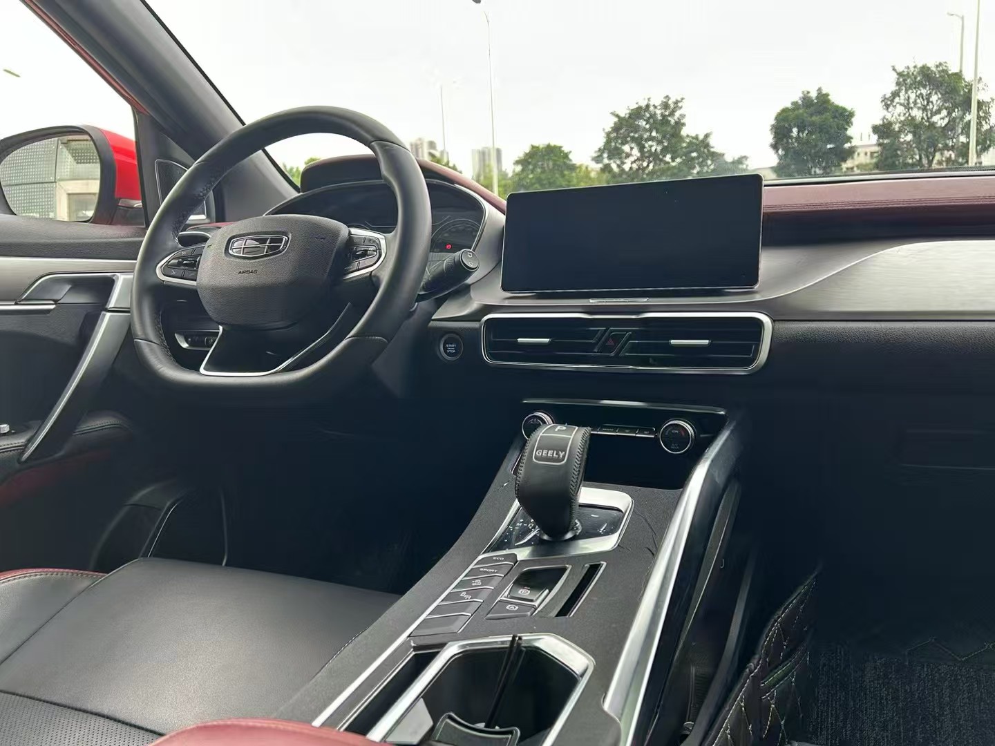 GEELY Coolray 2021 car image #4