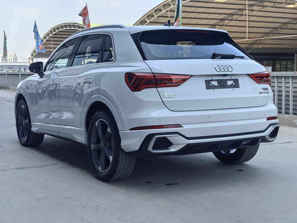 Audi Q3 2024 imagem de carro #4