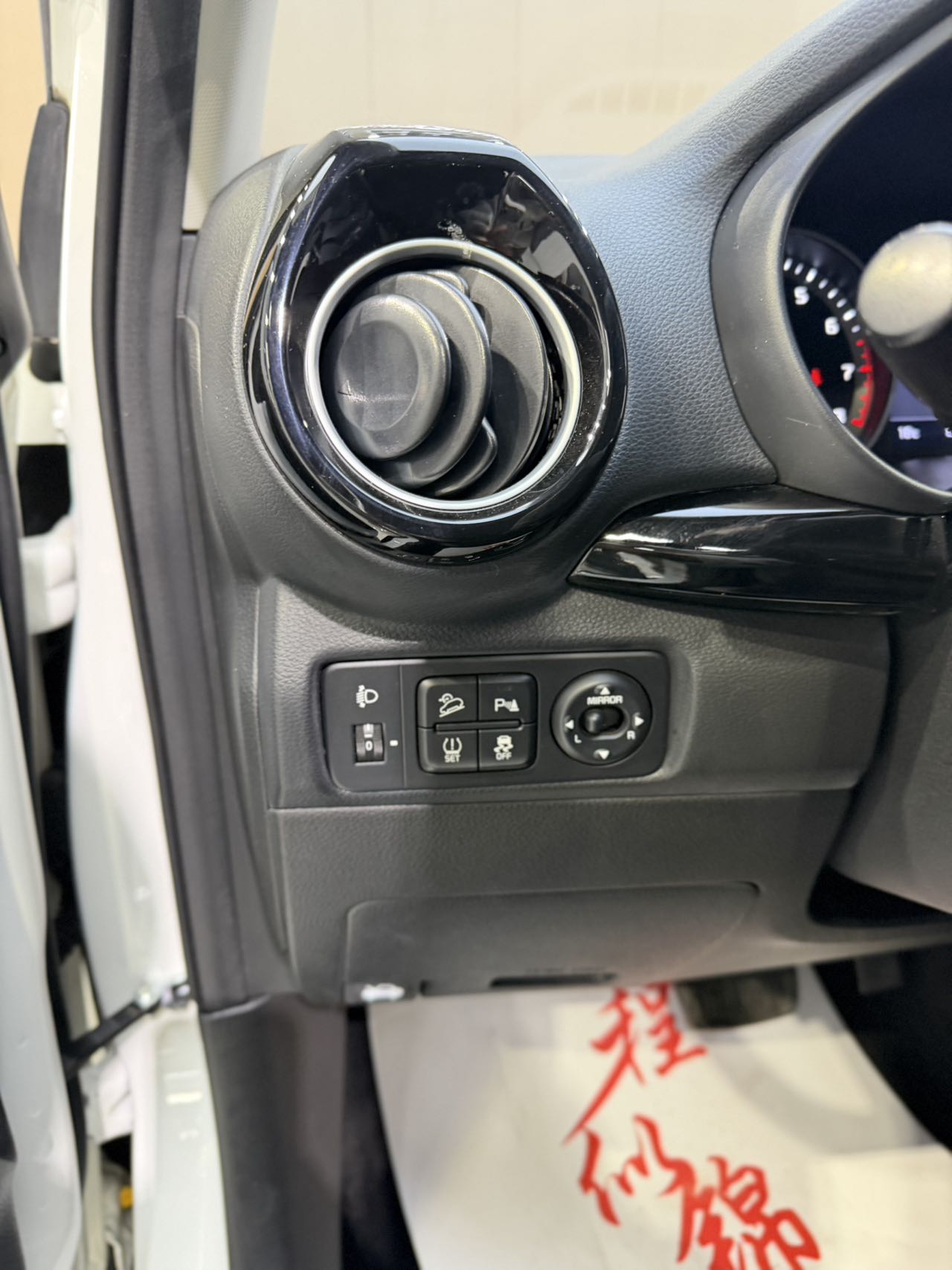 Kia KX1 2022 car image #14