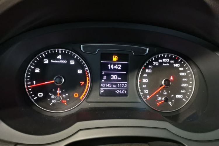 Audi Q3 2018 #12 Audi Q3 2018 car image #12