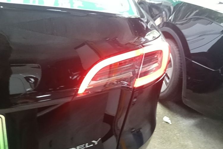 Tesla Model Y 2021 #8 Tesla Model Y 2021 immagine di auto #8