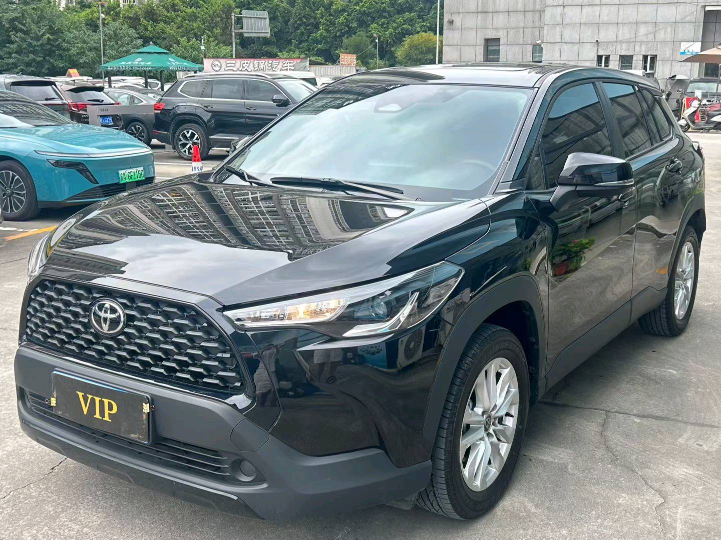 Toyota Corolla Cross 2025 car image #2