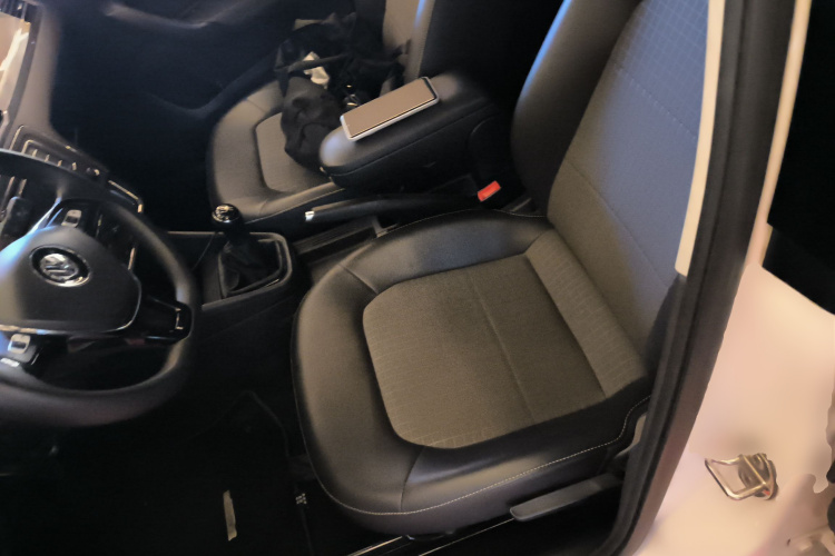 Volkswagen Santana 2016 car image #16