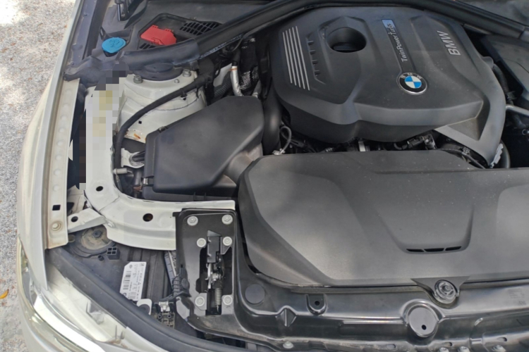BMW 3 Series 2017 #23 BMW 3 Series 2017 car image #23