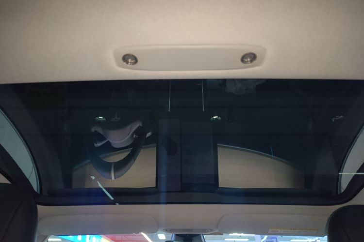 Tesla Model 3 2020 car image #18