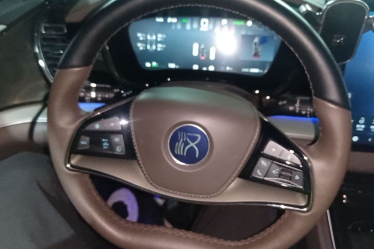BYD Han 2025 immagine di auto #15