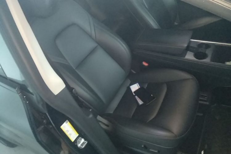 Tesla Model Y 2021 #24 Tesla Model Y 2021 car image #24