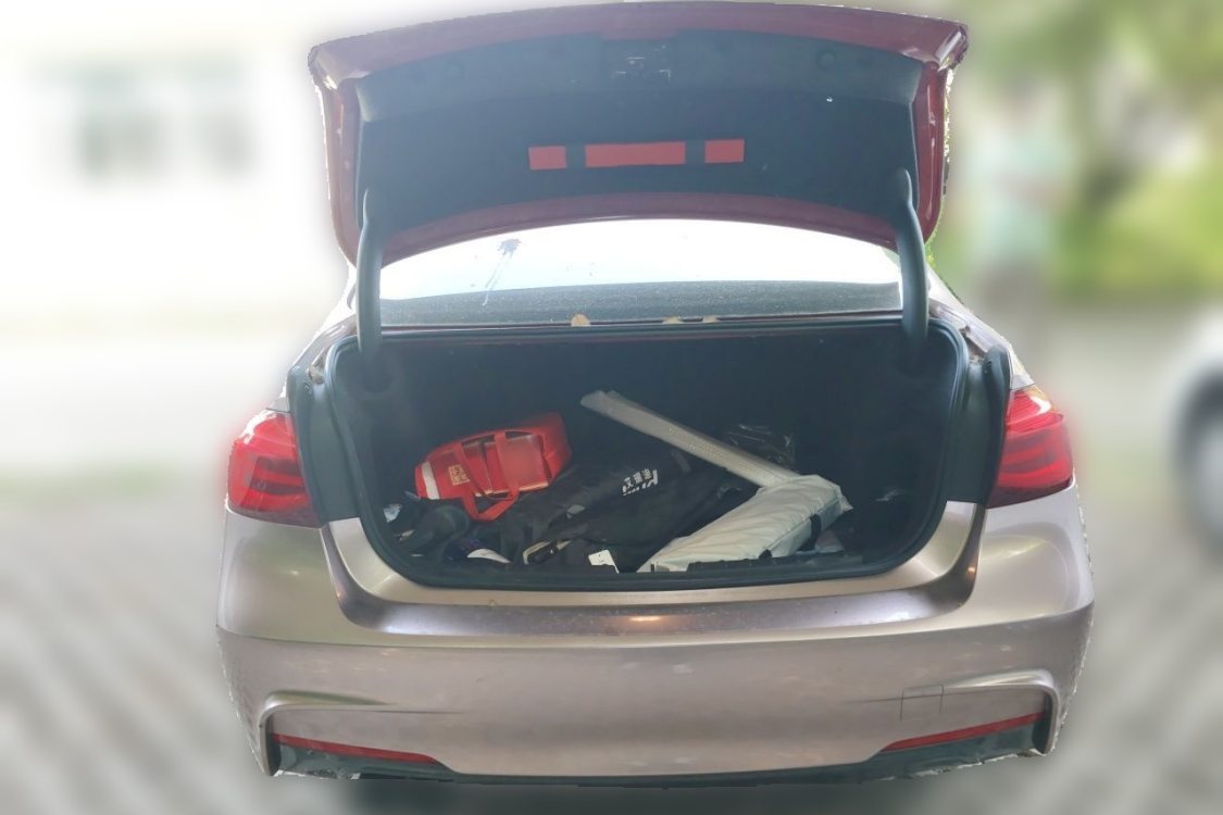 BMW 3 Series 2018 #8 BMW 3 Series 2018 car image #8