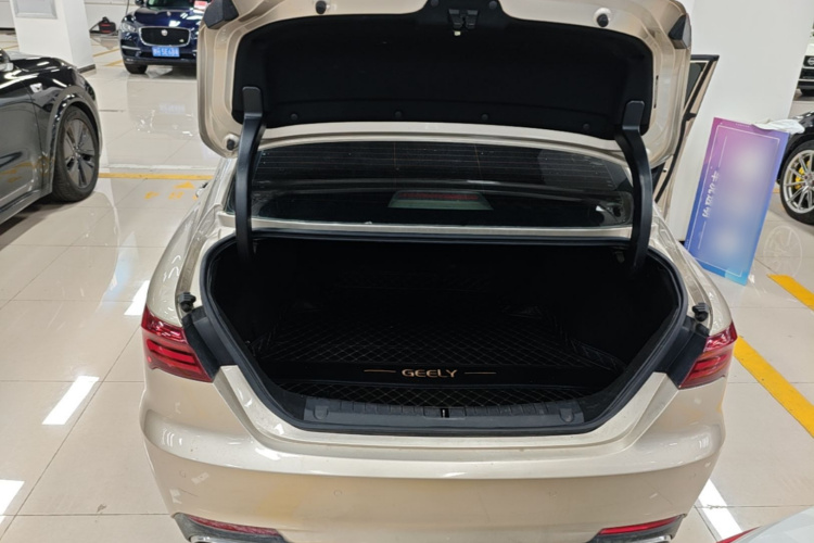 GEELY Binray 2019 car image #21