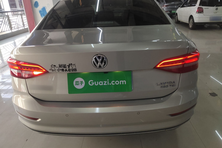 Volkswagen Lavida 2018 car image #6