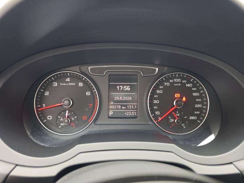 Audi Q3 2017 #4 Audi Q3 2017 car image #4