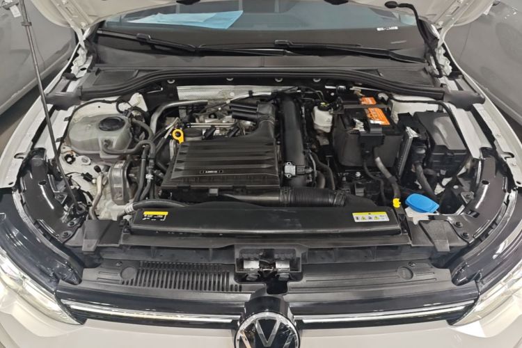 Volkswagen Golf 2021 #20 Volkswagen Golf 2021 car image #20