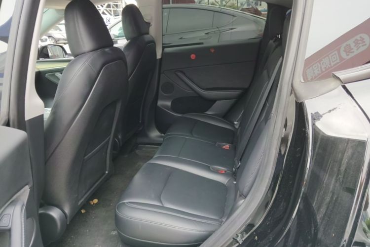 Tesla Model Y 2022 #17 Tesla Model Y 2022 car image #17