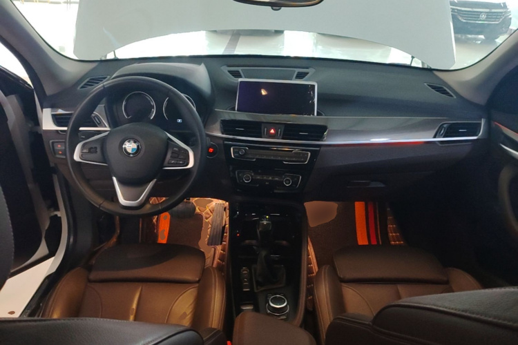 BMW X1 New Energy 2019 #10 BMW X1 New Energy 2019 car image #10