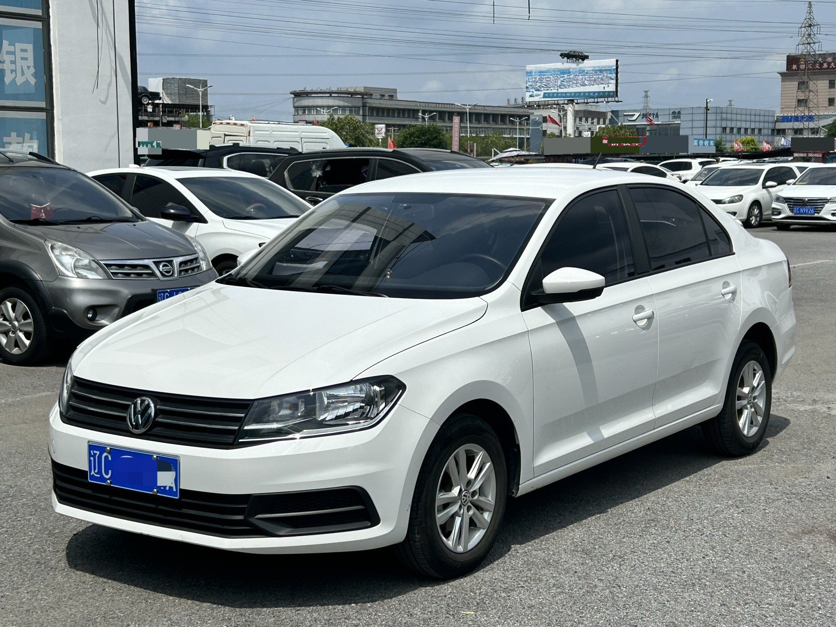 Volkswagen Santana 2021 car image 