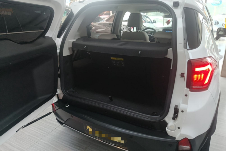 BYD Yuan Pro 2023 car image #19