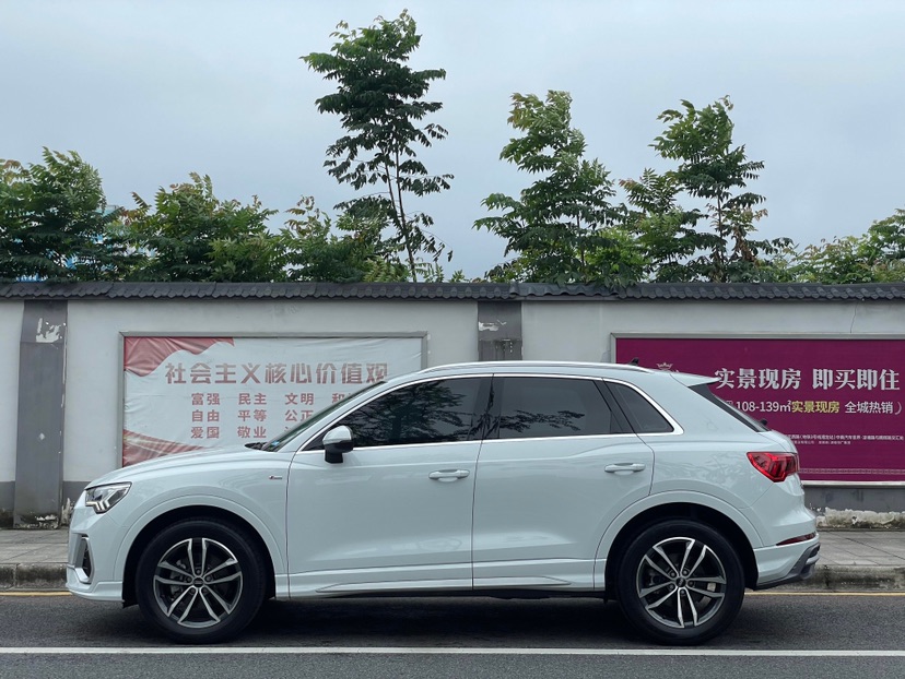 Audi Q3 2022 #5 Audi Q3 2022 car image #5