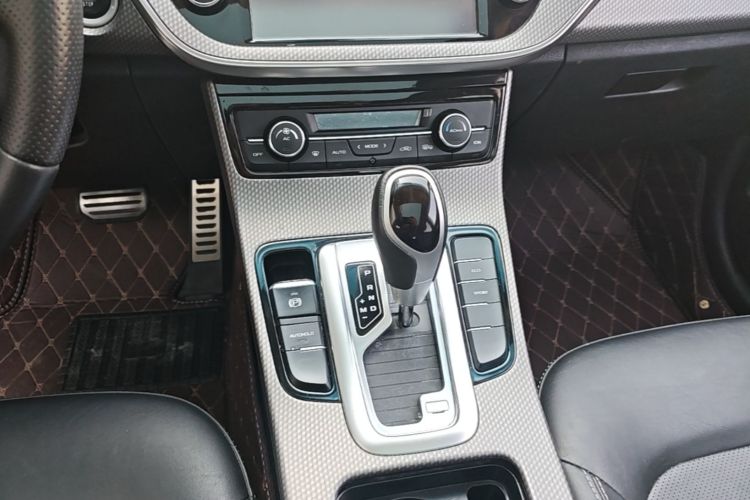 GEELY Emgrand GS 2018 car image #14