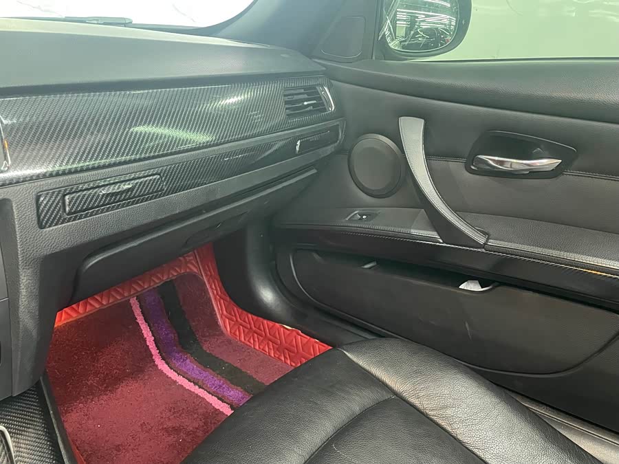 BMW 3 Series (Imported) 2010 car image #18