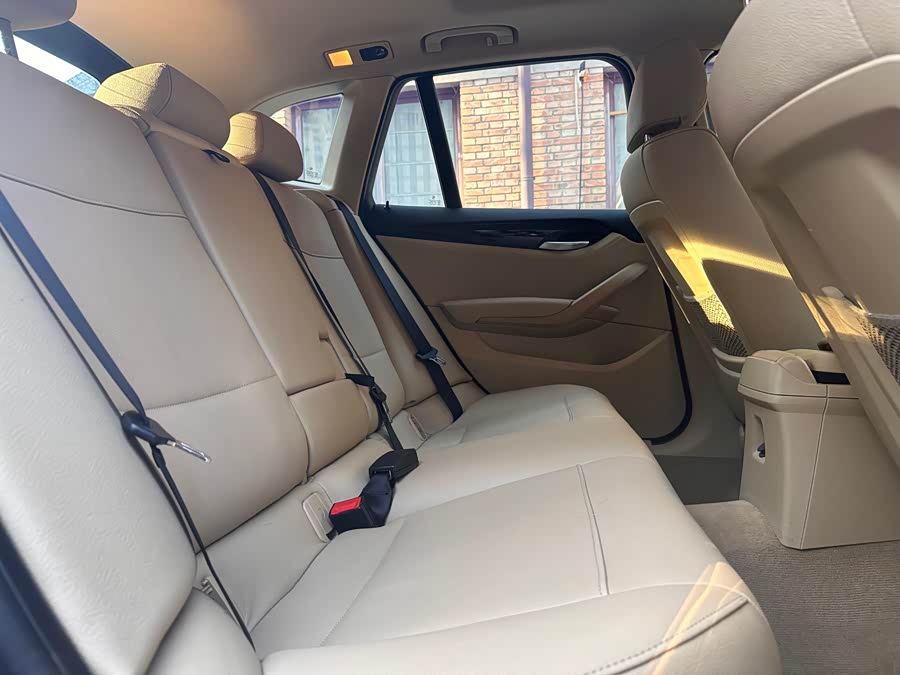 BMW X1 (Imported) 2011 car image #18