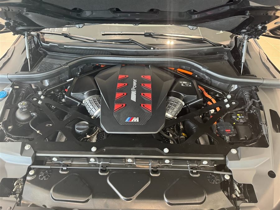 BMW XM 2023 car image #18