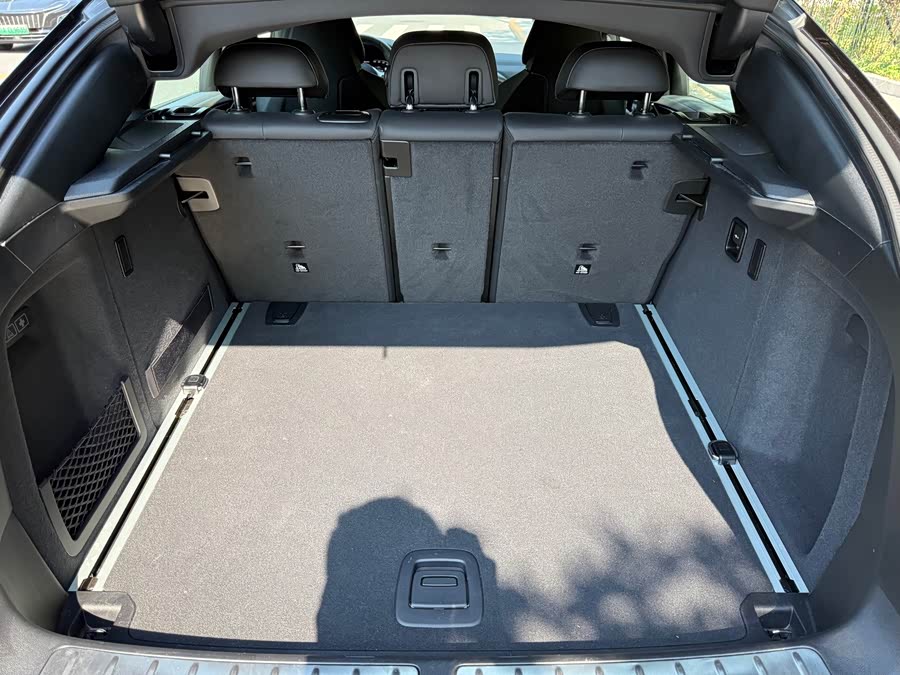 BMW X4 M40i 2024 car image #18