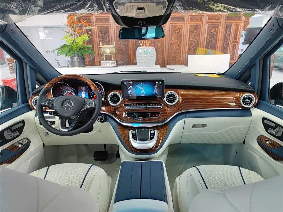 Mercedes-Benz V Class 2023 #18 Mercedes-Benz V Class 2023 immagine di auto #18