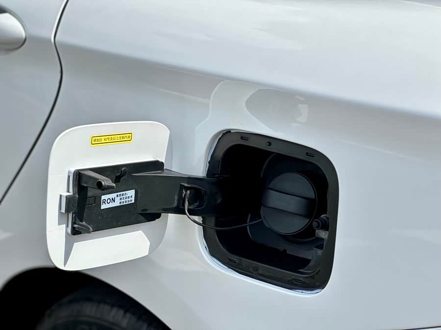 GEELY Ulion 2017 #18 GEELY Ulion 2017 immagine di auto #18