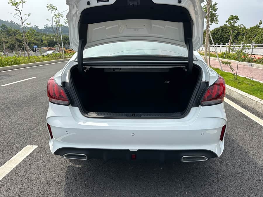 GEELY Coolray 2025 car image #18