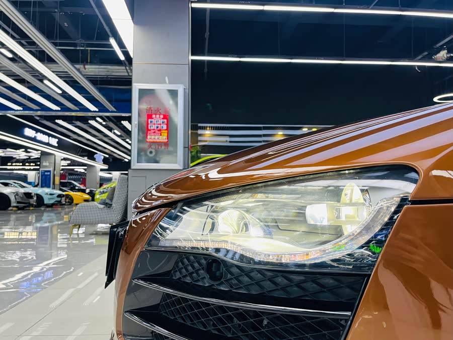 Audi R8 2012 car image #18