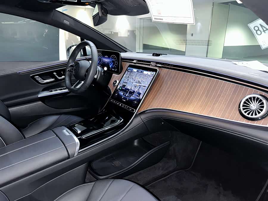 Mercedes-Benz EQE Class 2023 #18 Mercedes-Benz EQE Class 2023 immagine di auto #18