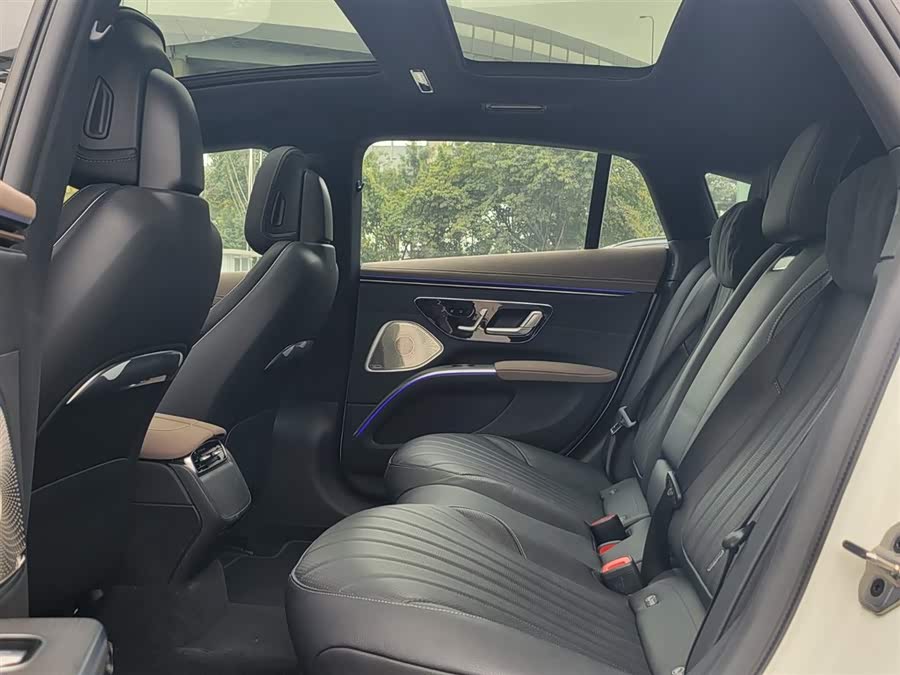 Mercedes-Benz EQS Class 2023 car image #18